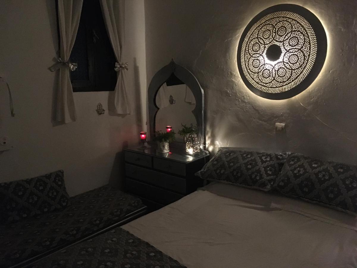 Hathor ,Casa Marroqui Con Dos Terrazas En La Medina Antigua , Ideal Parejas!! Wifi!! อซิลาห์ ภายนอก รูปภาพ