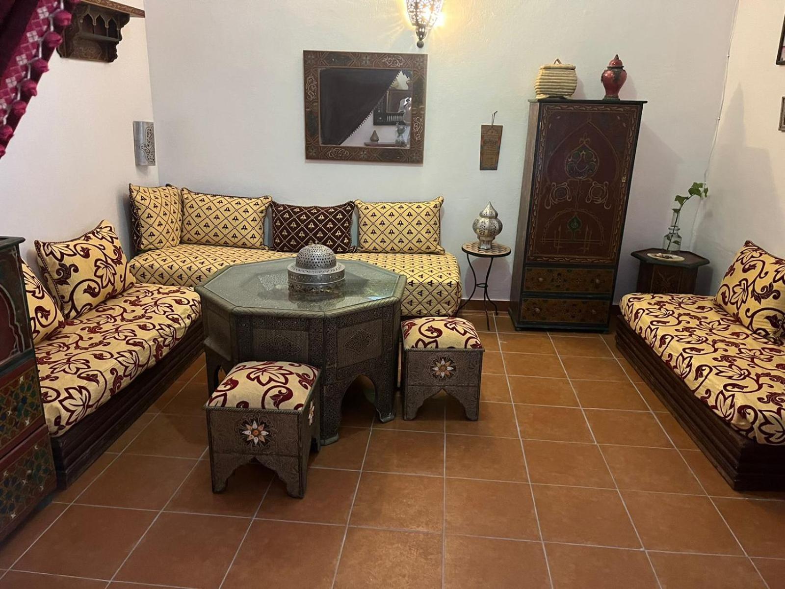 Hathor ,Casa Marroqui Con Dos Terrazas En La Medina Antigua , Ideal Parejas!! Wifi!! อซิลาห์ ภายนอก รูปภาพ